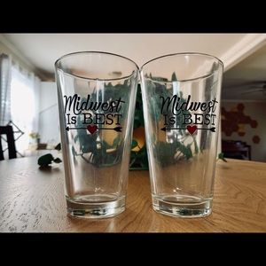 “Midwest is best” set o/glasses